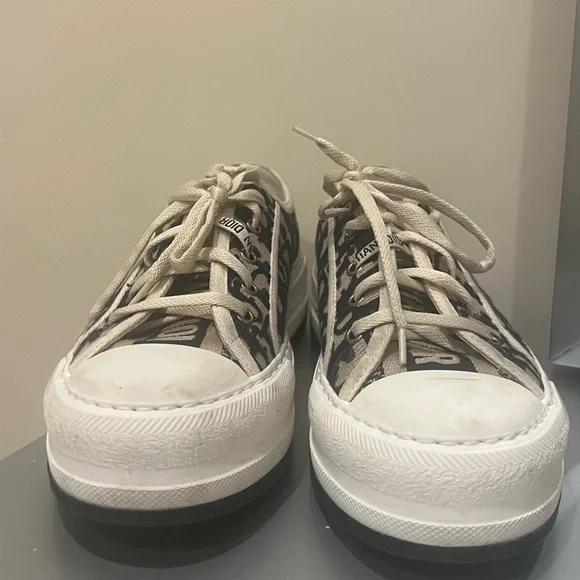 Dior Women's Monogram Black and White Sneakers - Picture 4 of 6